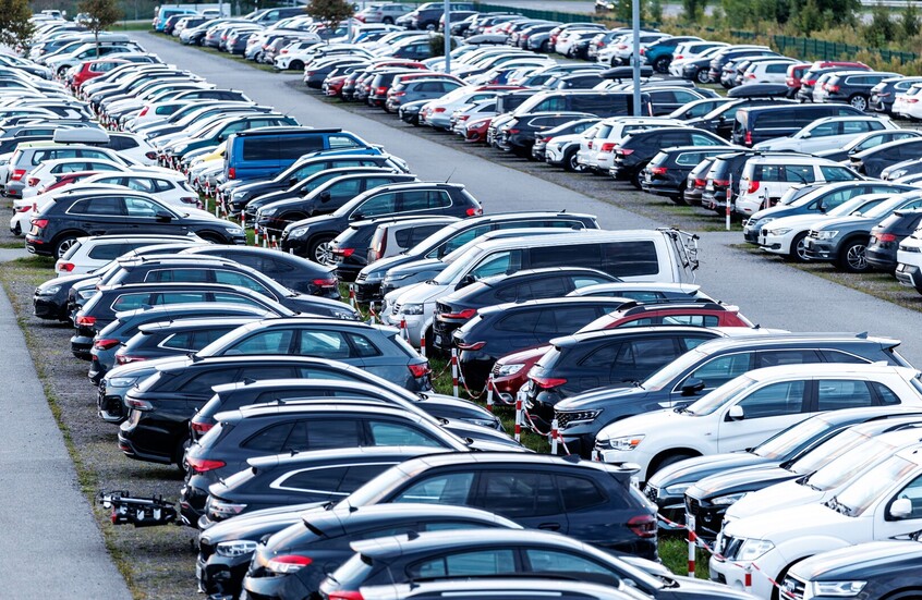 شركات ألمانية وصينية ستفتتح خطوطا لإنتاج السيارات في العراق