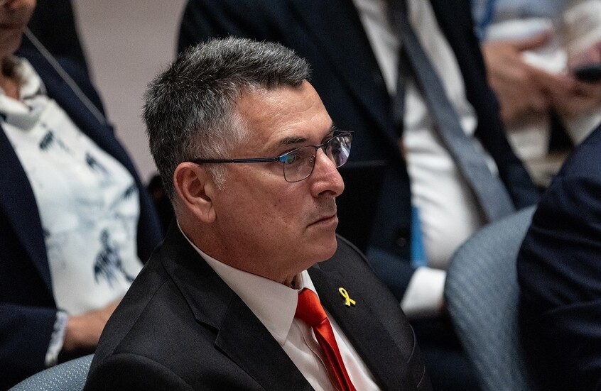 وزير الخارجية الإسرائيلي: لا مجال لزيارة ماكرون إلى تل أبيب