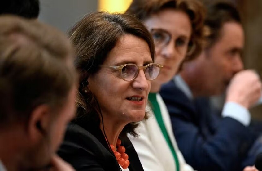 نائبة في المفوضية الأوروبية: العمليات العسكرية الإسرائيلية في غزة "إبادة جماعية"