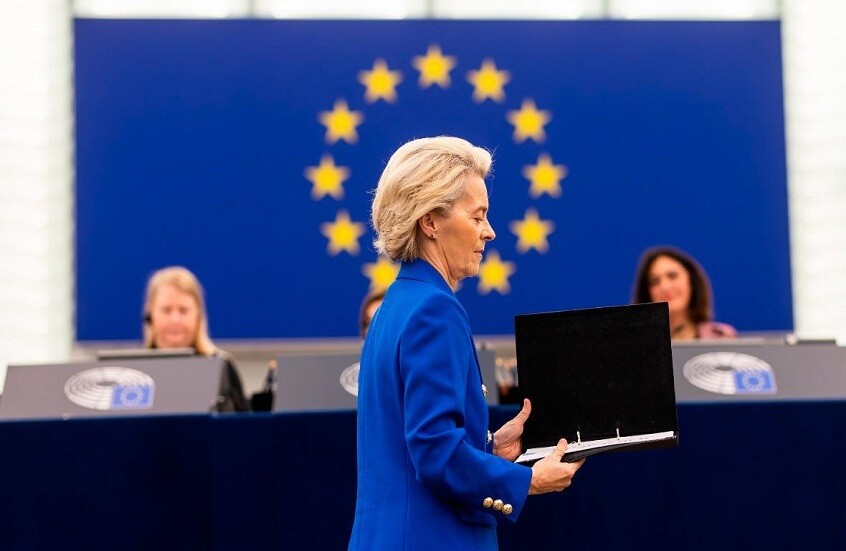 "بوليتيكو": فون دير لاين تسعى لإصلاح المفوضية الأوروبية واحتكار السلطة في يدها