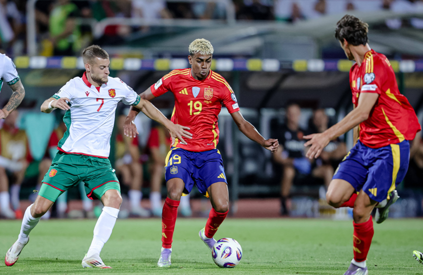 إسبانيا تستهل مشوار تصفيات مونديال 2026 بثلاثية في مرمى بلغاريا