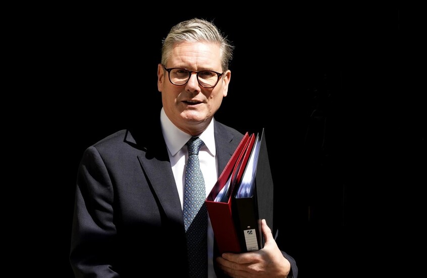 بريطانيا.. استقالة نائبة رئيس الوزراء بعد تحقيق أخلاقي في "نفاقها" حول تسديد الضرائب (صور)