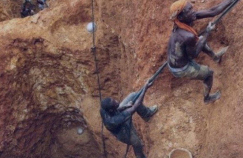 انهيار بئر تعدين في السودان يخلف 6 قتلى و9 مصابين