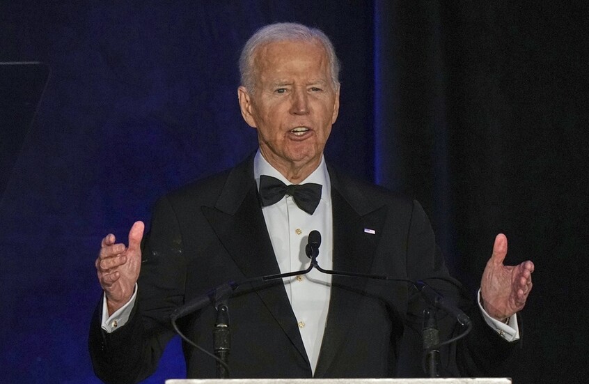 آلية الختم التلقائي.. قرارات عفو مثيرة للجدل في أواخر ولاية بايدن وتساؤلات عمن اتخذها نيابة عنه