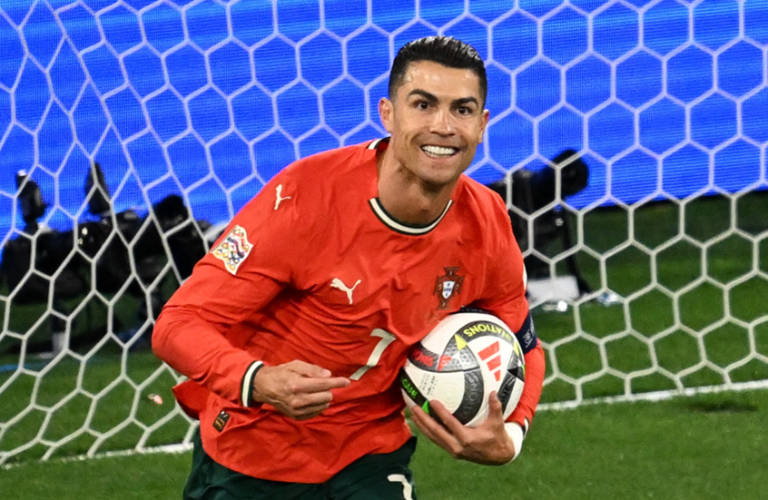 رونالدو يقود هجوم البرتغال أمام أرمينيا