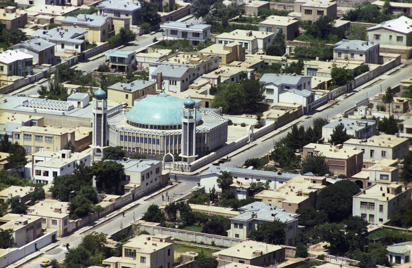 نائب رئيس وزراء أفغانستان يدعو المجتمع الدولي إلى الإفراج عن الأصول الأفغانية المجمدة