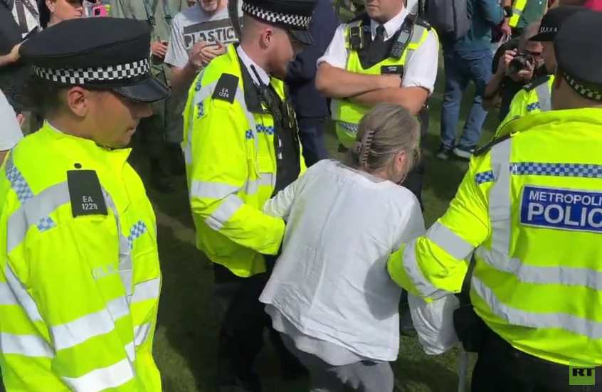 بريطانيا.. شرطة لندن تعتقل متظاهرين تحدوا حظر جماعة "فلسطين أكشن"
