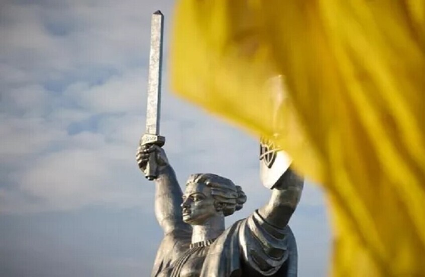 أوكرانيا.. سجن فتاة لمدة 15 عاما لأنها تحدثت مع عرابة معموديتها الروسية