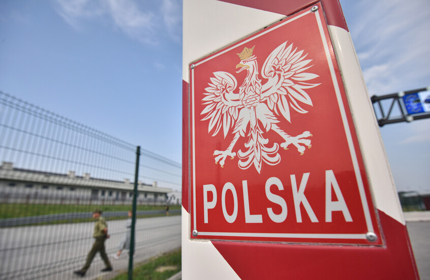 بولندا تدعو مواطنيها لمغادرة بيلاروس والامتناع عن السفر إليها