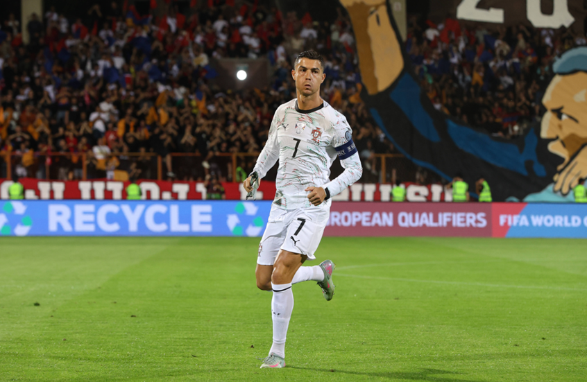 بعد ثنائيته في شباك أرمينيا.. كم هدفا يفصل رونالدو عن رقم الألف التاريخي؟