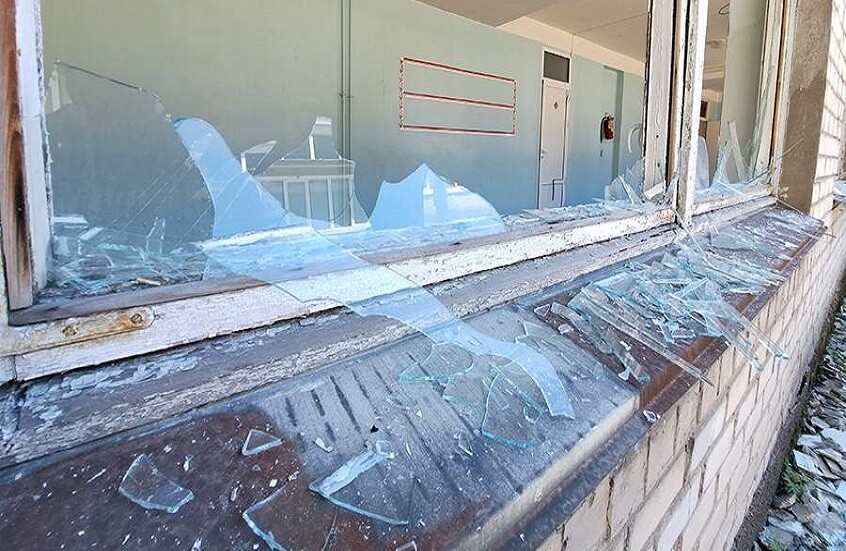 القوات الأوكرانية تهاجم مدرسة في دونيتسك بطائرة مسيرة