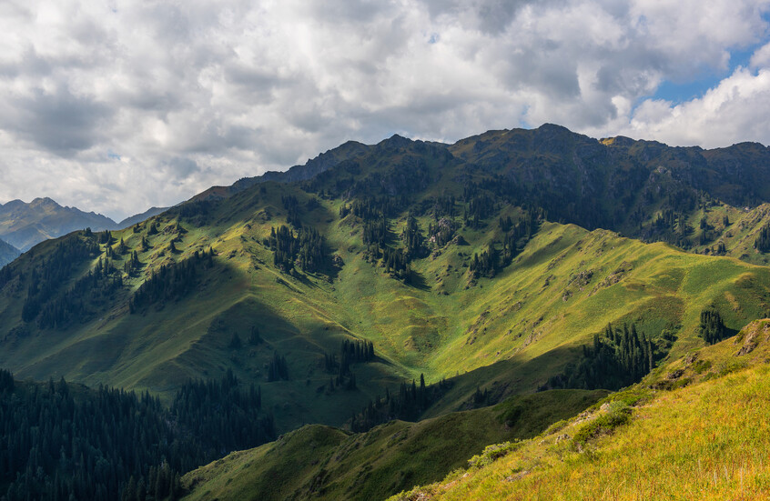تكوين صخري غامض يشعل الجدل.. والعلم يكشف أسراره