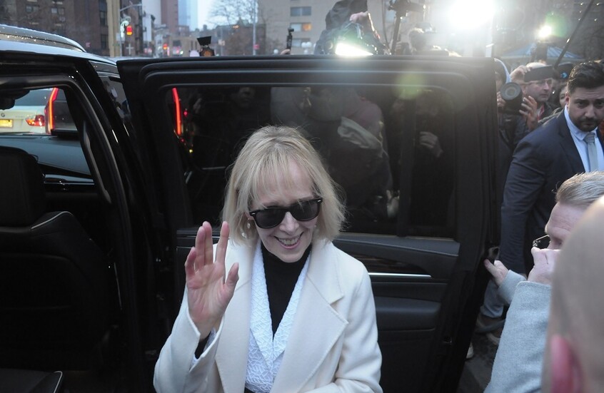 ترامب يخسر دعوى تشهير أمام الصحفية كارول وعليه دفع 83.3 مليون دولار