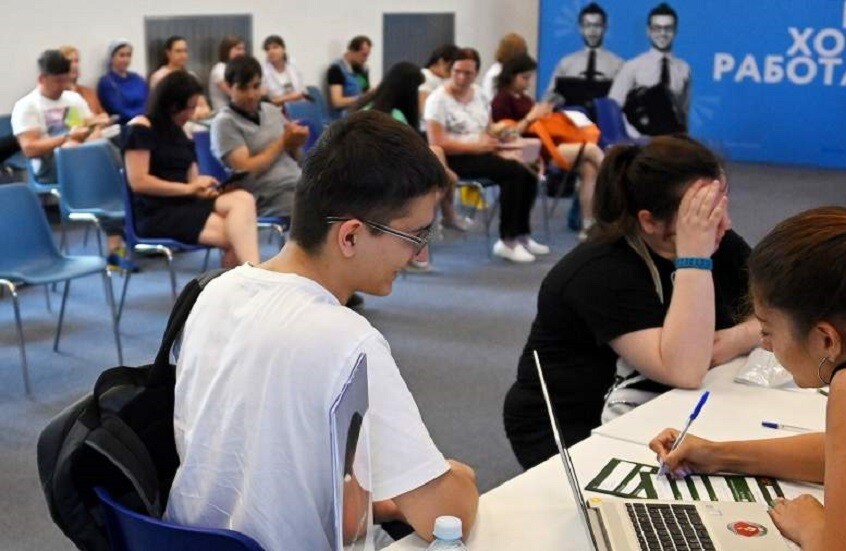 خبيرة تحدد مشكلة خطيرة قادرة على تدمير المجتمع