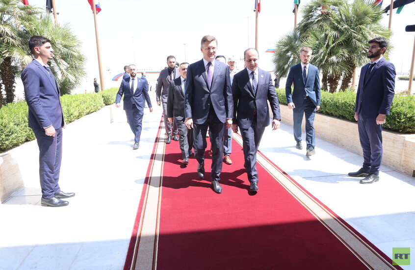 وفد روسي رفيع المستوى في سوريا لتعزيز العلاقات (صور)