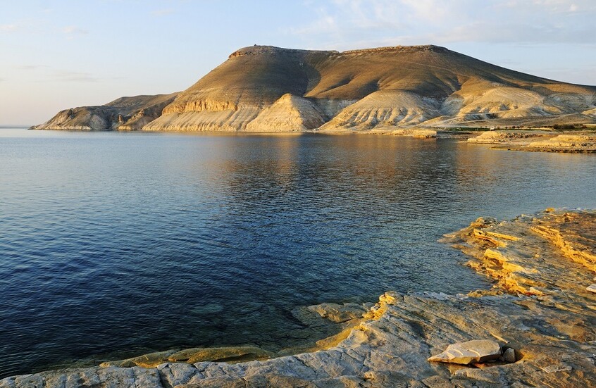 خبير دولي يكشف عن دور لبنان وتركيا في تفاقم أزمة شح المياه في سوريا ويتحدث عن الحلول