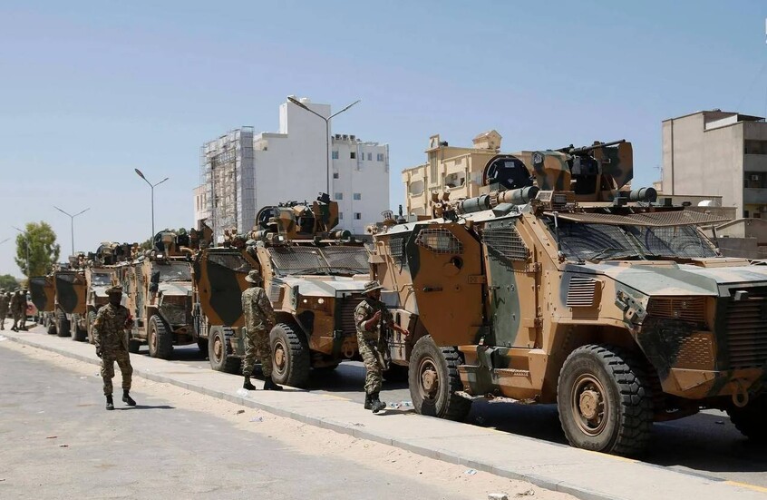 ليبيا.. وفد رفيع المستوى من المخابرات التركية يزور طرابلس ويعقد سلسلة لقاءات لتهدئة الوضع الأمني