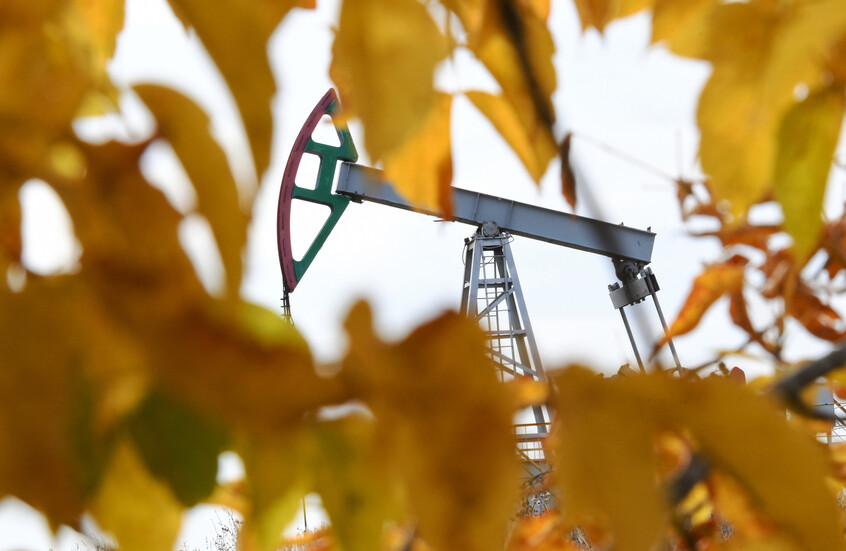 تراجع النفط متأثرا بمخاوف الطلب الأمريكي وفائض المعروض