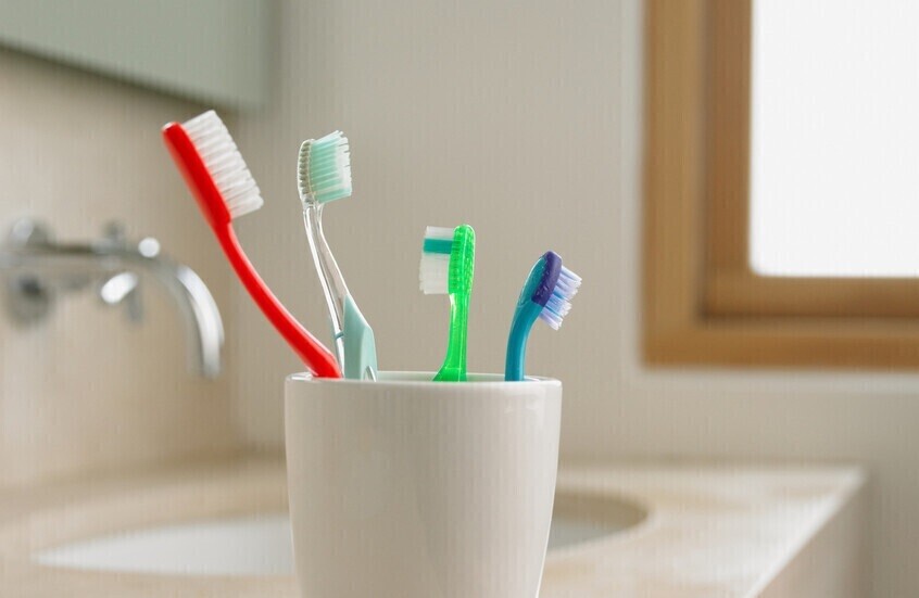 كيفية اختيار فرشاة الأسنان المناسبة