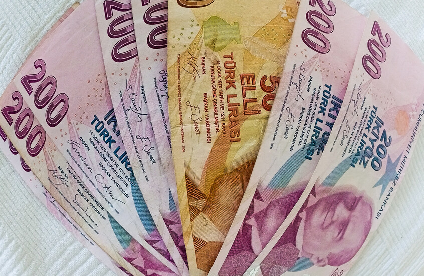 استقرار الليرة بعد قرار المركزي التركي