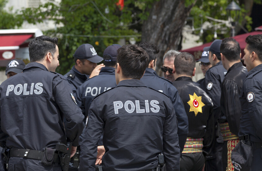 تركيا.. توقيف 161 متهما بالانتماء لتنظيم "داعش" الإرهابي