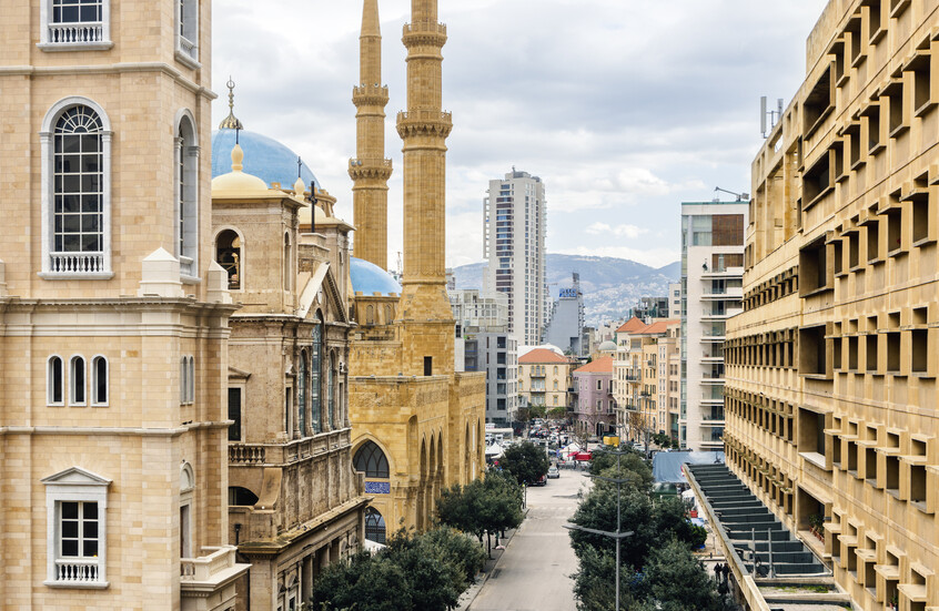 رجل أعمال خليجي شهير في لبنان بعد غياب 16 عاما.. "العودة إلى الاستثمار بعد إجراءات الحكومة" (صور)