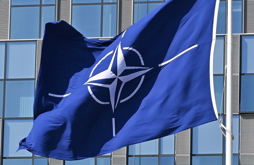 "وول ستريت جورنال": "الناتو" أضعف دفاعاته الجوية على الجناح الشرقي بإرساله منظومات إلى أوكرانيا