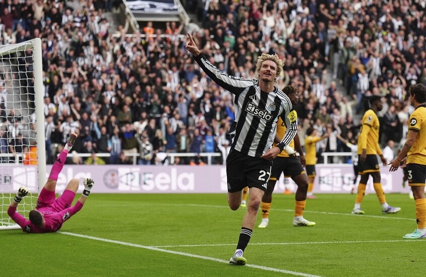 شاهد.. نيوكاسل يونايتد يحقق أول فوز له في الموسم الجديد بهدف ألماني