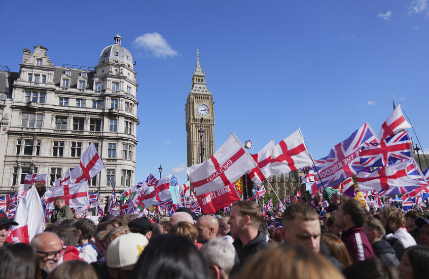 ماسك يدعو إلى حل البرلمان في بريطانيا وإجراء انتخابات مبكرة