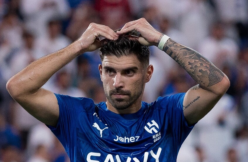 شاهد.. الهلال يقع في كمين القادسية