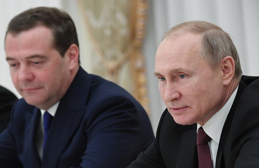 بوتين يمنح مدفيديف وسام الاستحقاق من الدرجة الرابعة