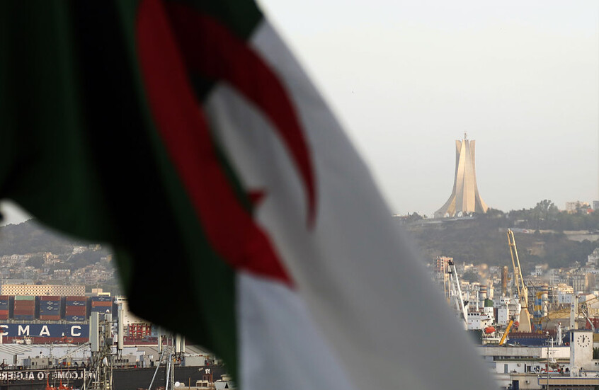 الكشف عن تشكيلة الحكومة الجزائرية الجديدة بعد تعيين سيفي غريب وزيرا أول