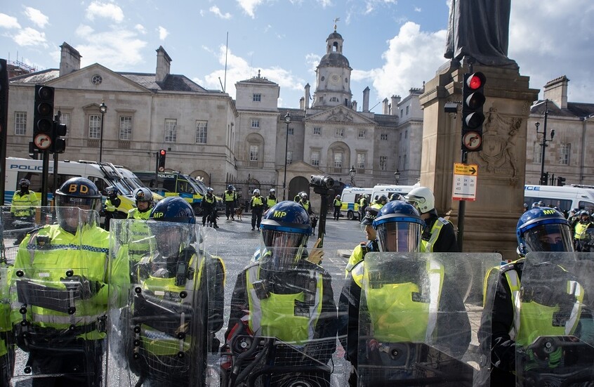 "التلغراف": شرطة لندن قد تبدأ بتسليح عناصرها