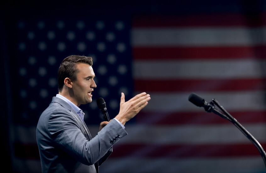 المتحولون جنسيا يدخلون على خط التحقيقات في مقتل الناشط الأمريكي تشارلي كيرك