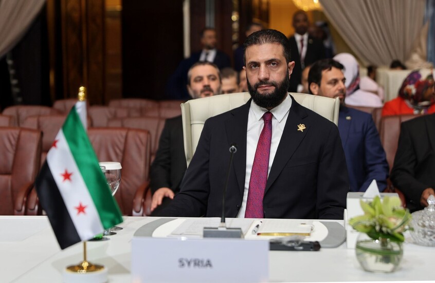 قمة الدوحة.. كلمة الرئيس السوري أحمد الشرع تشعل مواقع التواصل بمدتها ومحتواها (فيديو)