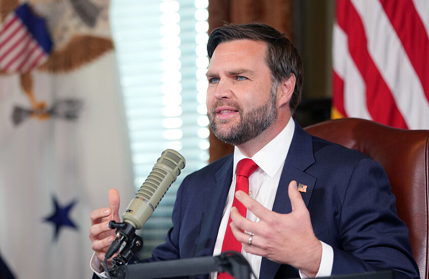 فانس: الوحدة الوطنية مستحيلة مع من يحتفلون بقتل تشارلي كيرك