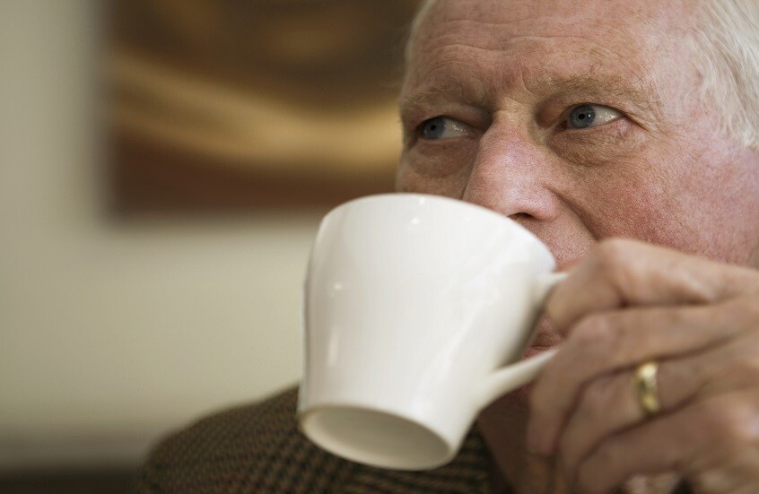 مشروب يحمي من الخرف وتلف الكبد