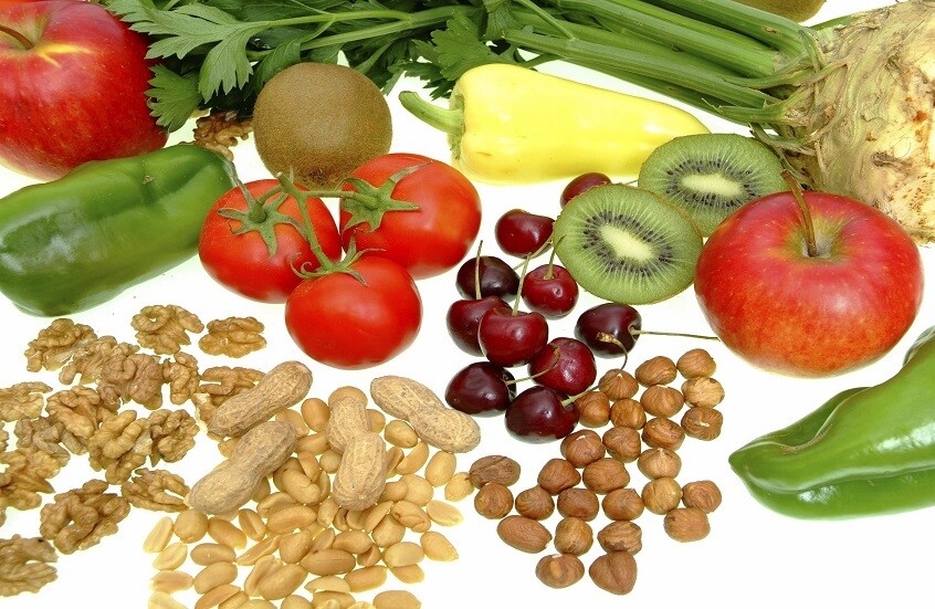 دور الخضروات والفواكه في الحفاظ على صحة الأمعاء