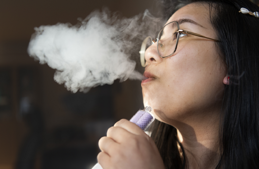 التدخين الإلكتروني تحت المجهر: أضرار صحية تفوق التوقعات!