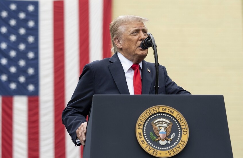 ترامب: على زيلينسكي التوصل إلى اتفاق مع روسيا