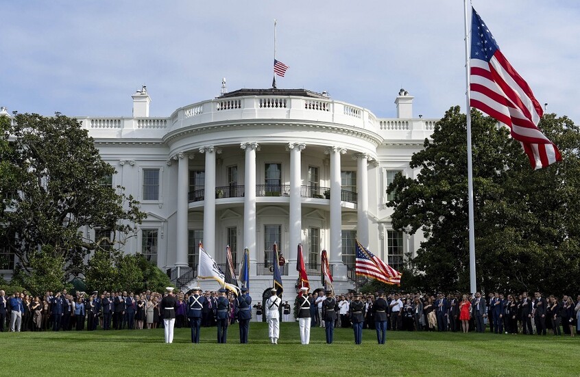 واشنطن توافق على أول حزمة مساعدات ممولة من 