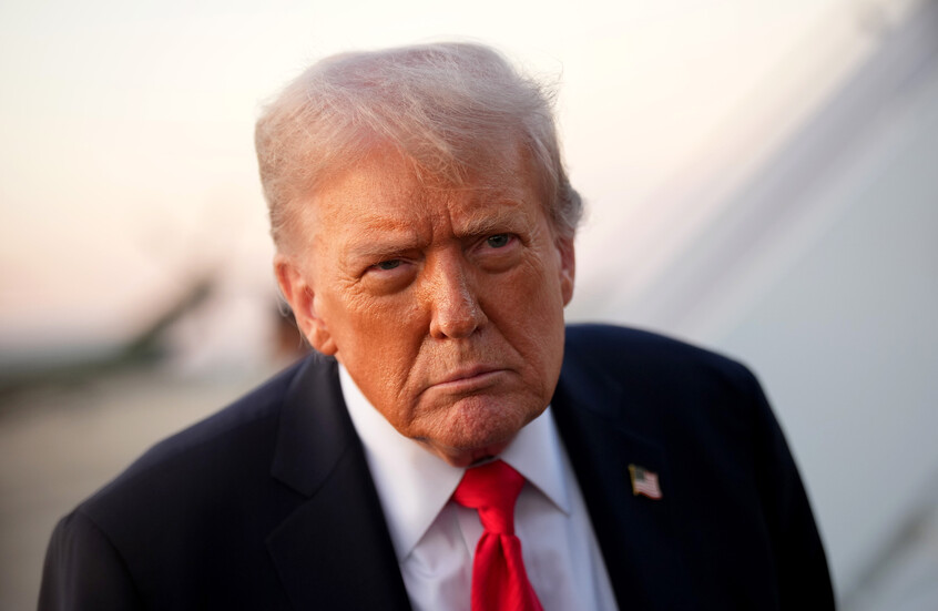 ترامب يعلق على وفاة فنان أمريكي شهير أثناء نومه