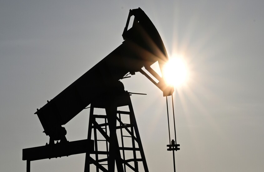 النفط يستقر بعد مكاسب الأمس.. وترقب لقرار الفائدة الأمريكية