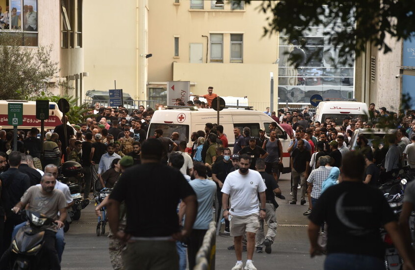 عام على "ضغطة زر" إسرائيلية زلزلت المنطقة