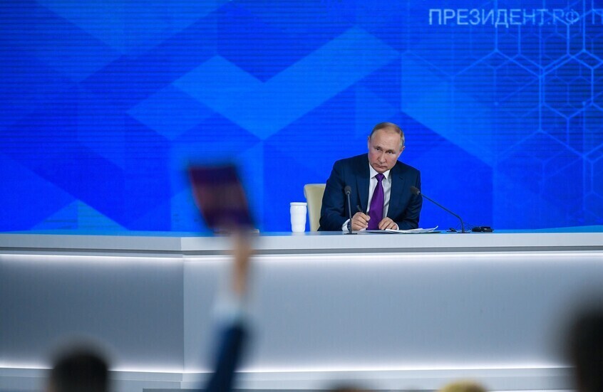 بوتين يكلف الحكومة بالتحضير لإجراء النسخة المقبلة من برنامج "الخط المباشر" مع المواطنين