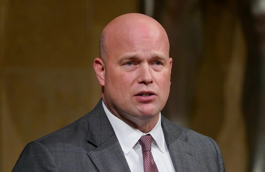 ويتاكر: حلفاء واشنطن يطالبون بزيادة الضغط على موسكو بينما يواصلون شراء النفط الروسي