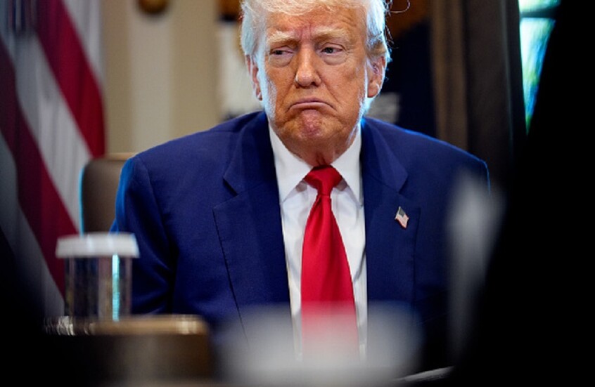 ترامب يفضل الرسوم الجمركية على روسيا بدلا من فرض حزمة جديدة من العقوبات