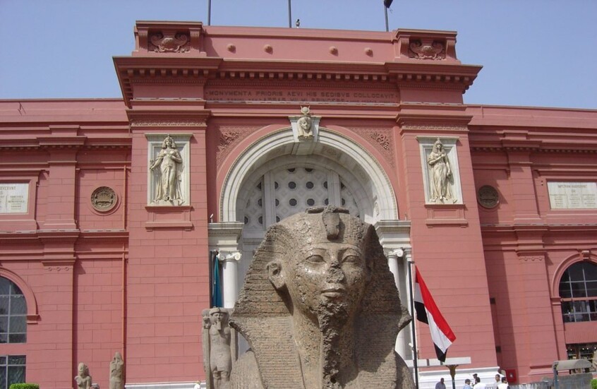 الأمن المصري يعلن القبض على مرتكبي سرقة إسورة الفراعنة (فيديو)