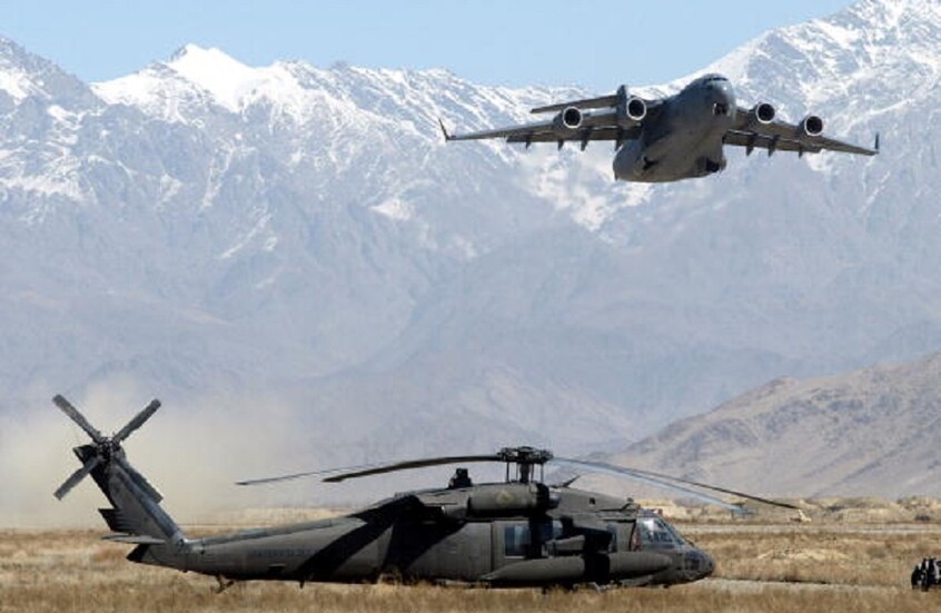 "مسافة ساعة من أسلحة الصين النووية".. أفغانستان ترد على رغبة ترامب بقاعدة "باغرام" الجوية