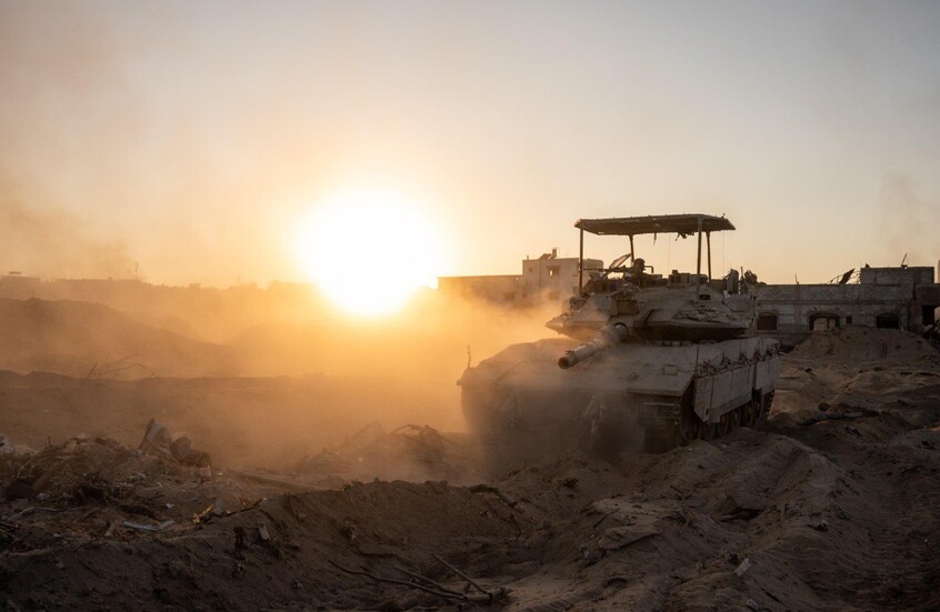 "الفرقة 162" توسع المناورة البرية في مدينة غزة (صور + فيديو)